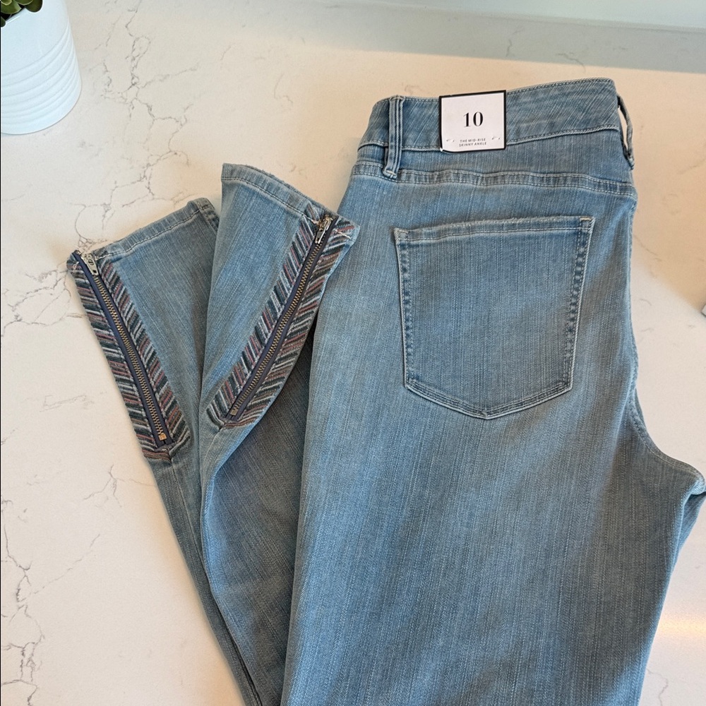 White House Black Market Light Blue Straight Leg Jeans